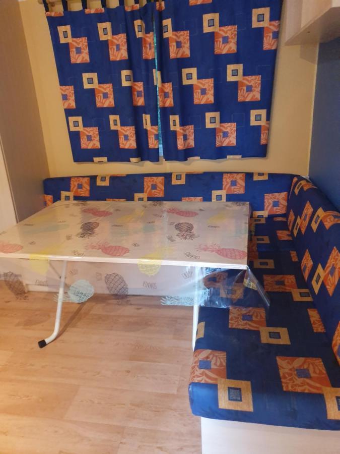 Mobile-Home Saint-Cheron Екстер'єр фото
